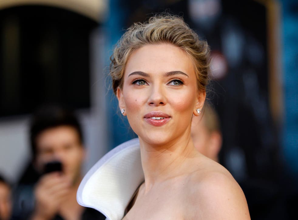 Johansson sexy scarlett Scarlett Johansson